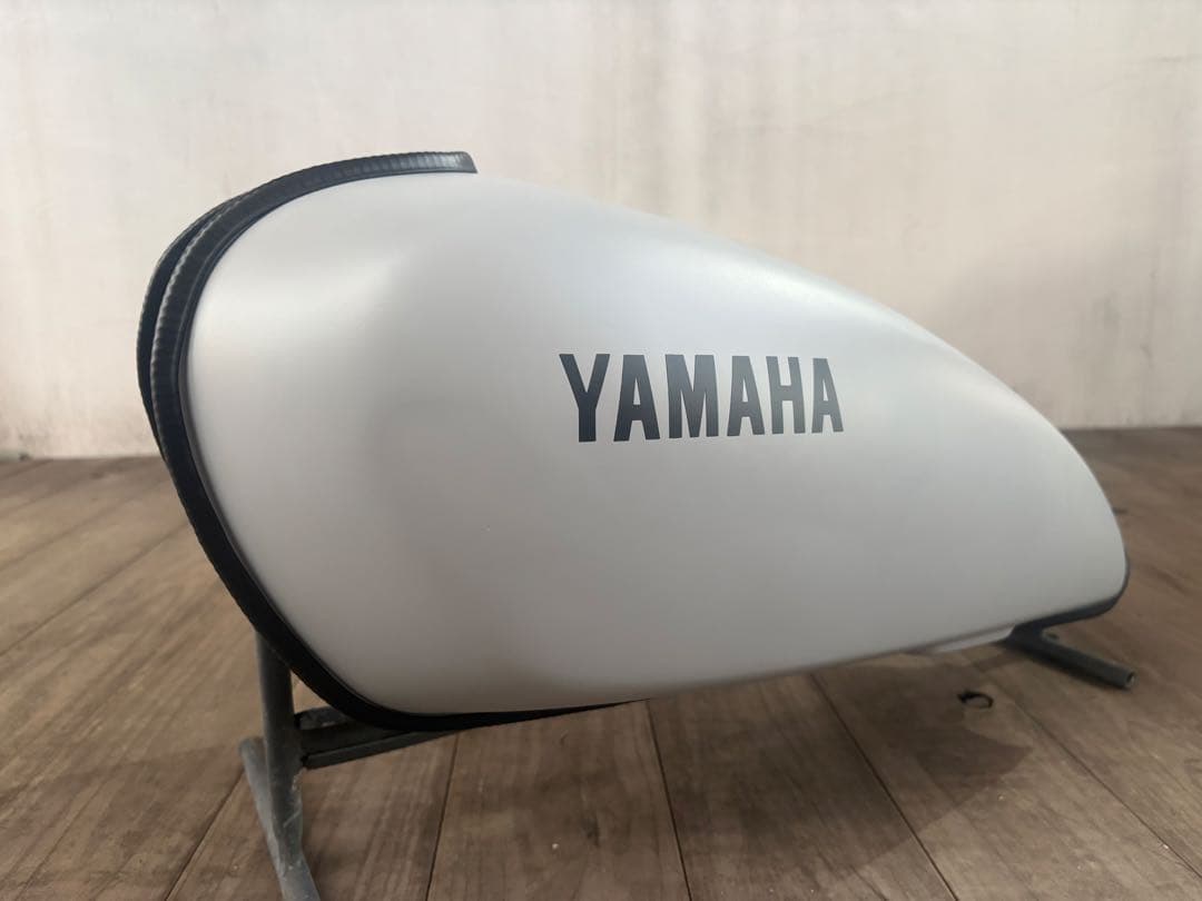 SR400 ガソリンタンク　マットグレー＆ブラック（自家塗装）