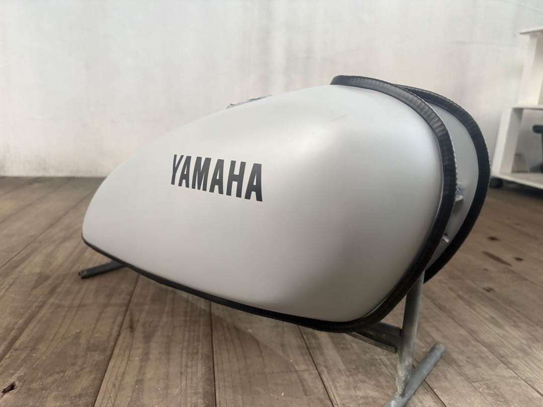 SR400 ガソリンタンク　マットグレー＆ブラック（自家塗装）