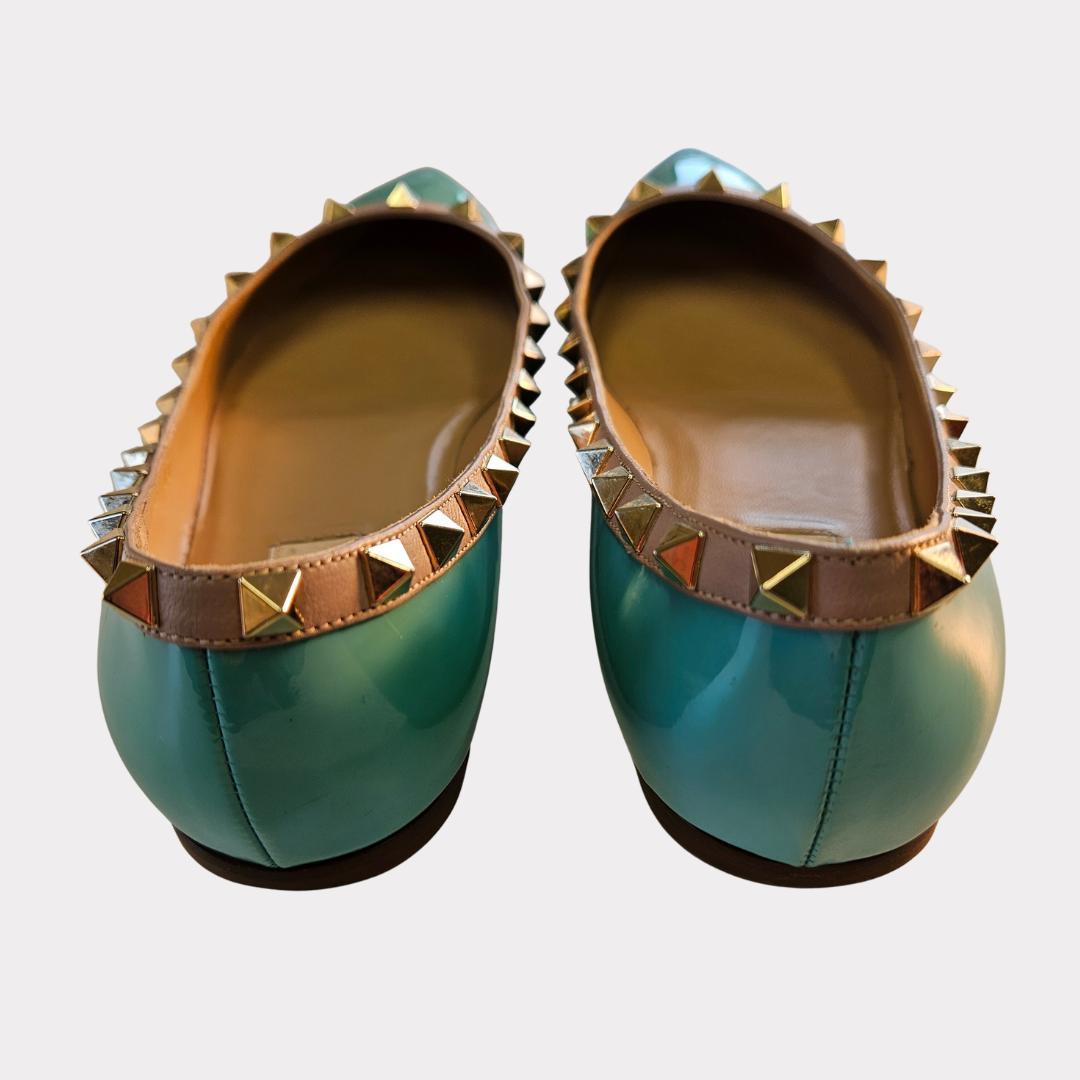 ヴァレンティノ フラット 38 ターコイズ ブルー エナメル パンプス