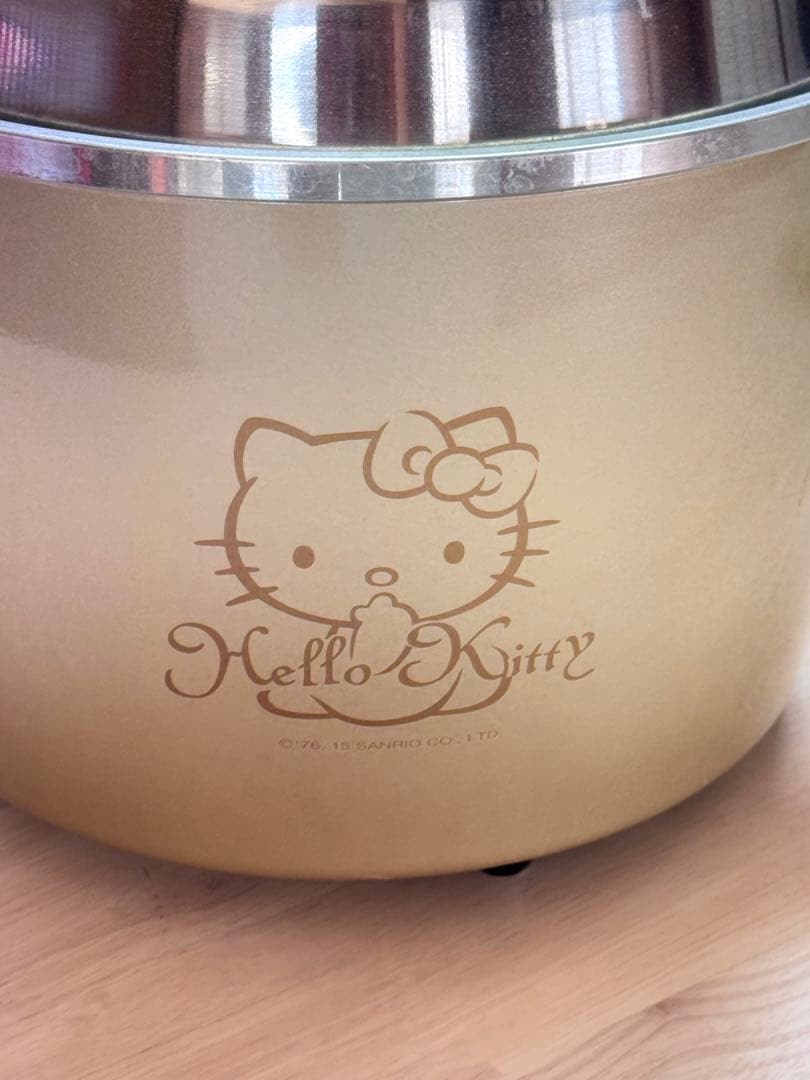 大同電鍋 10合 限定ハローキティーゴールドモデル　Hello kitty