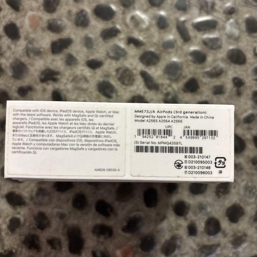 Airpods 第3世代 正規品 Lightning充電 MagSafe