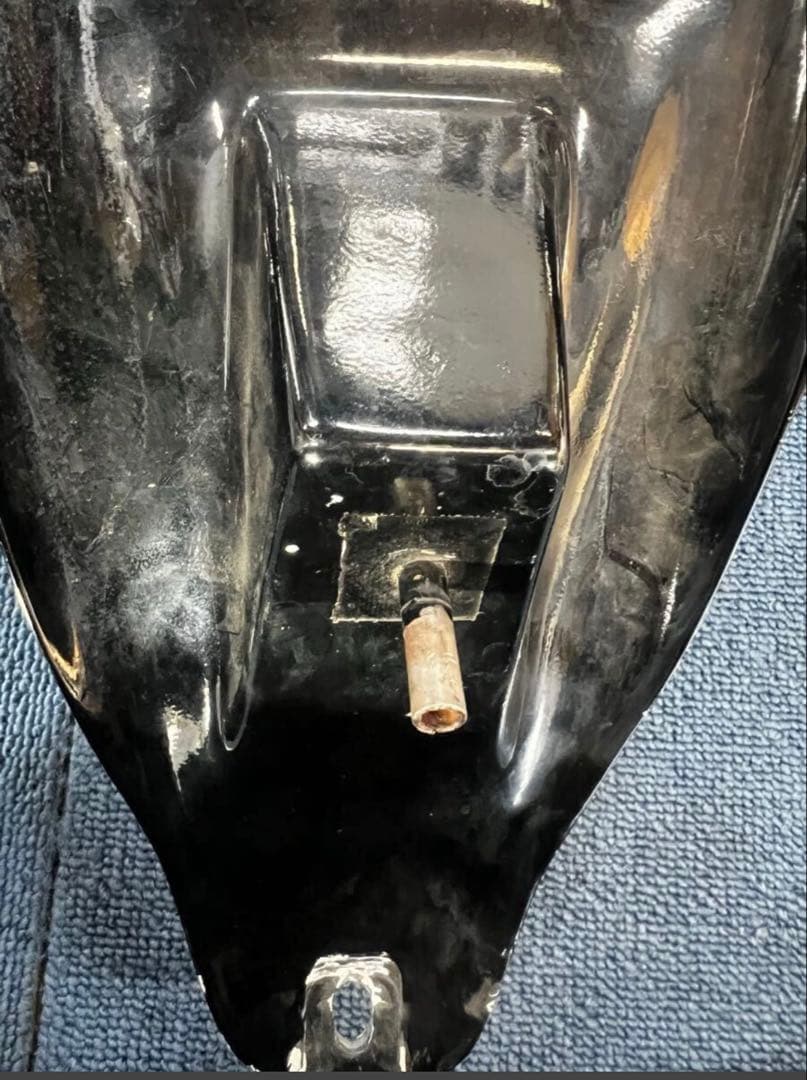 スティード Steed400 ガソリンタンク FRP製ブラック フューエルタンク