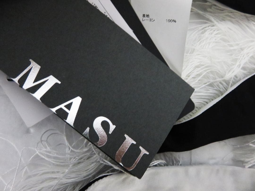 定価2.4万 新品 MASU SUKA LONG SCARF シルバー ストール