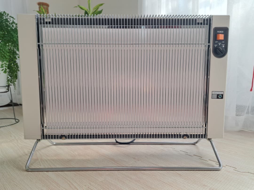 ニューセラミックヒーター　サンラメラ1200W型　取説付き