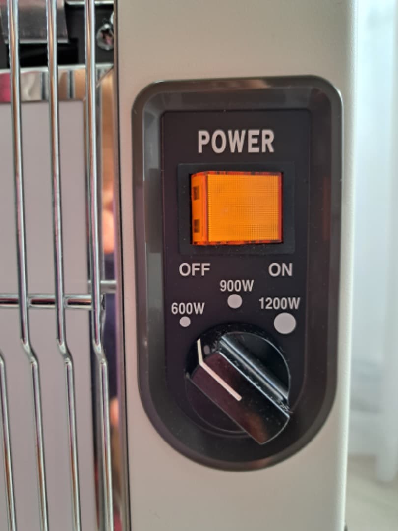 ニューセラミックヒーター　サンラメラ1200W型　取説付き