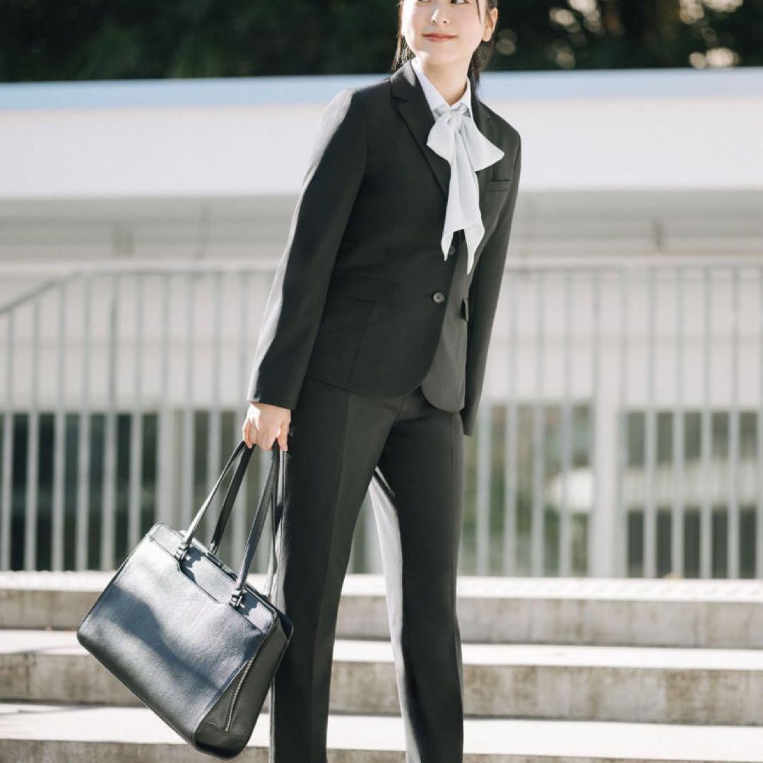 SUITSELECT × Samantha Thavasaコラボバッグ ブラック