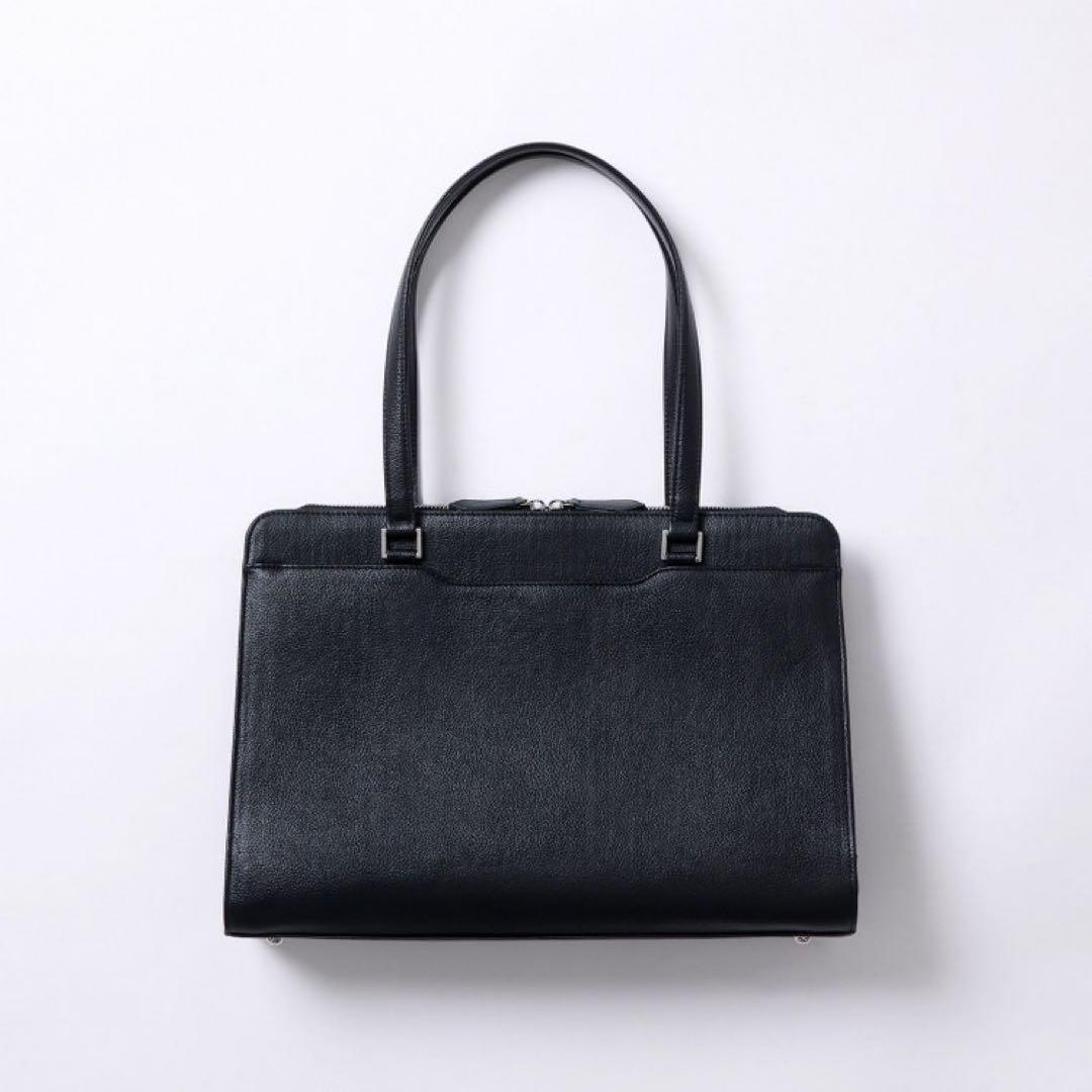 SUITSELECT × Samantha Thavasaコラボバッグ ブラック