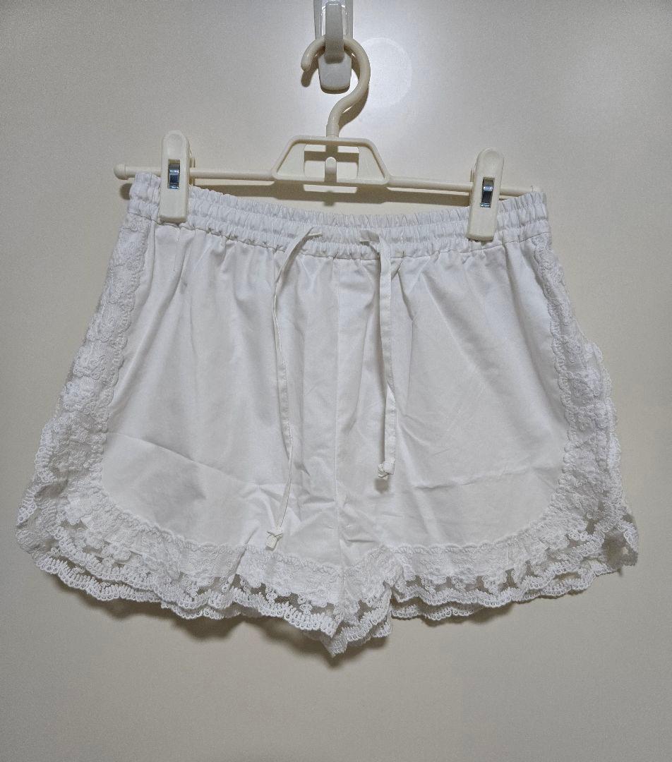 完売品 U by SPICK&SPAN サイドレースショートパンツ