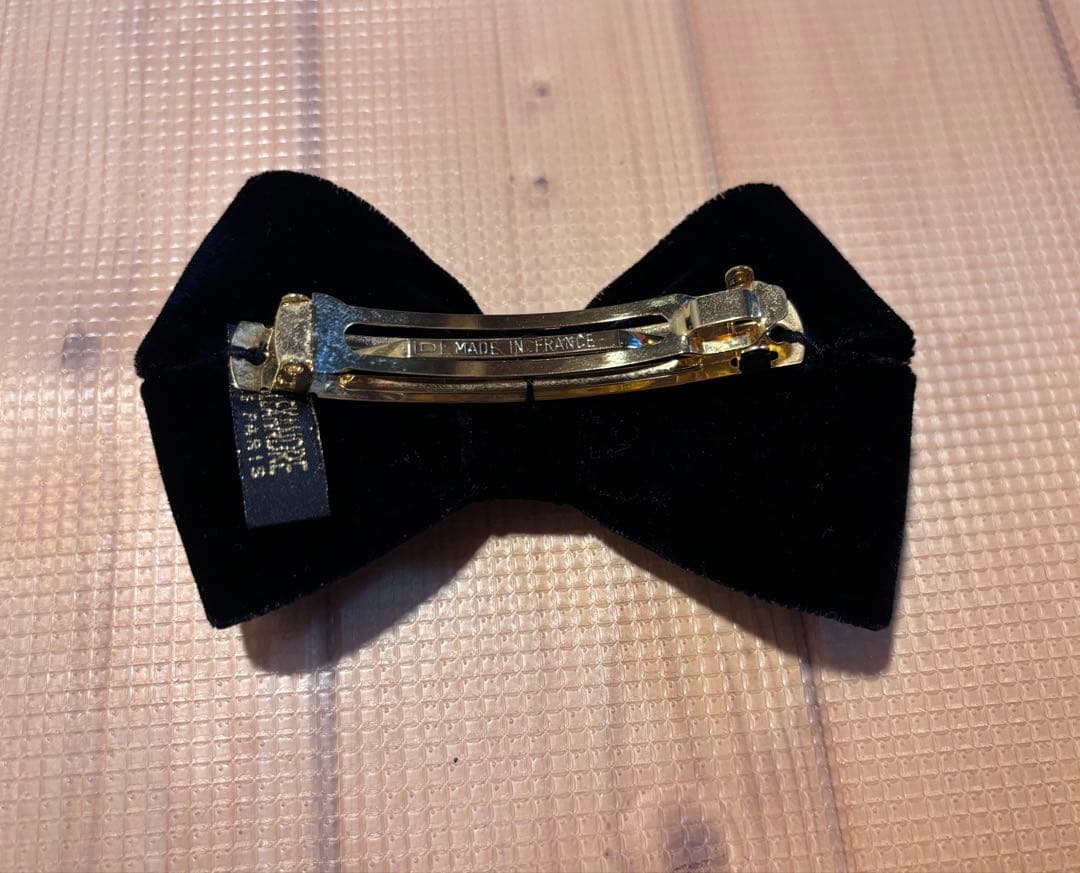 ALEXANDRE DE PARIS 黒ベロアリボンバレッタ