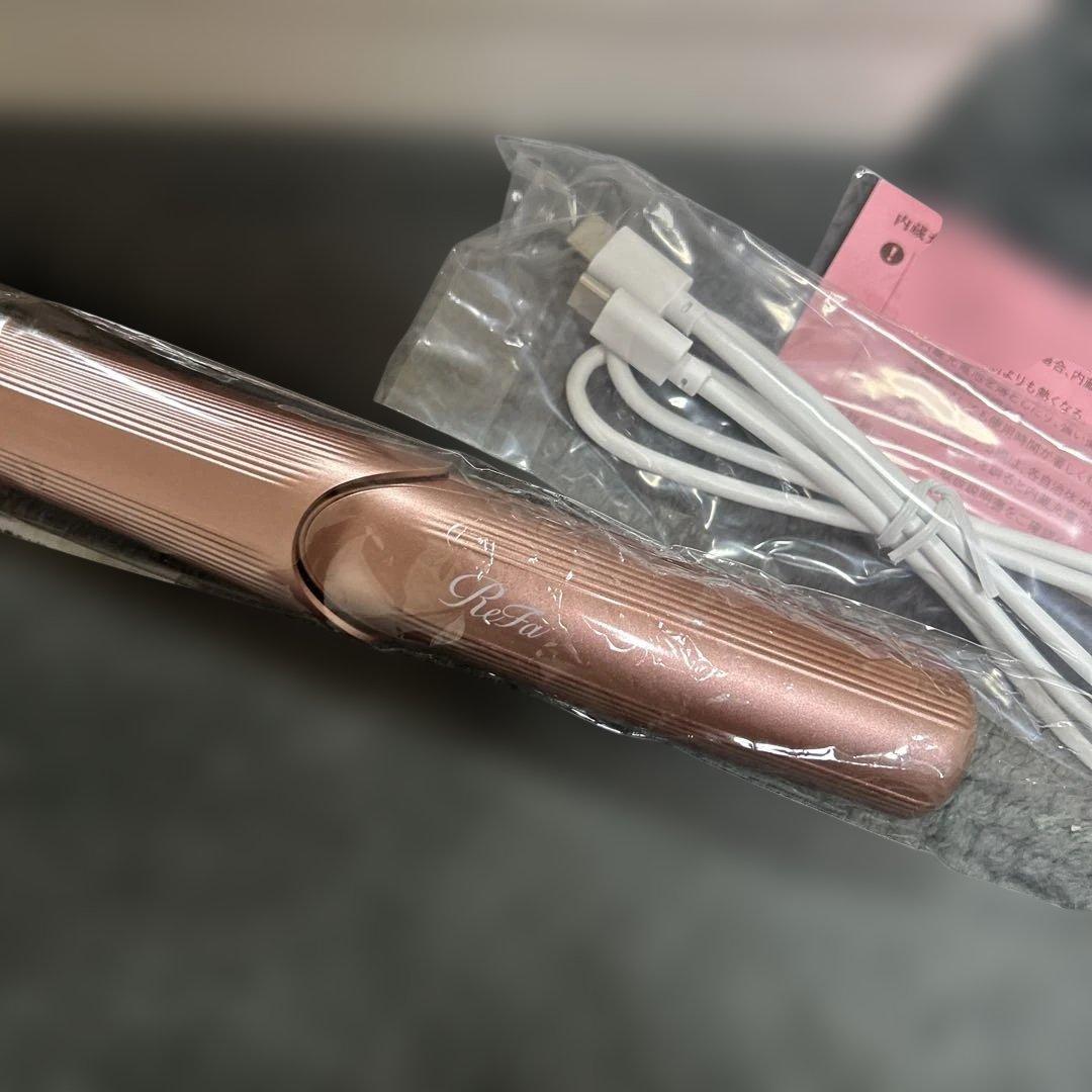 新品✨ReFa ストレートヘアアイロン ピンク 持ち運びアイロンコンパクト