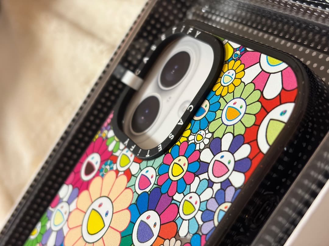 村上隆 CASETiFY iPhone 17 case