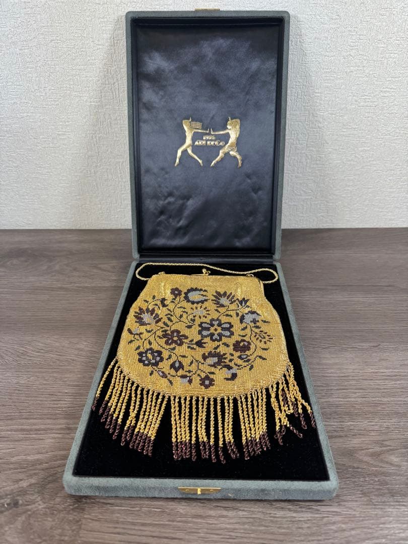ART DECO アールデコ メタルビーズ パーティバッグ フォーマル　がま口