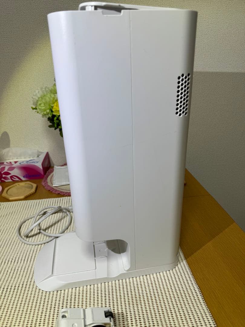 【送料無料】パナソニック コードレス 掃除機 MC-NS100K 2023年製