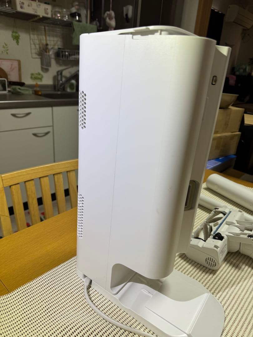 【送料無料】パナソニック コードレス 掃除機 MC-NS100K 2023年製