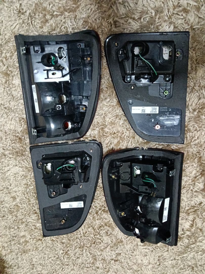 未使用　ランドクルーザー100 LEDテール　背面レス用