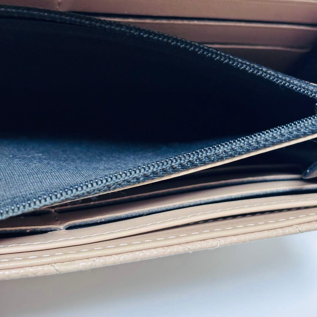 【美品】シャネルキャビアスキン　CCフィリグリー　長財布　カード・シールあり