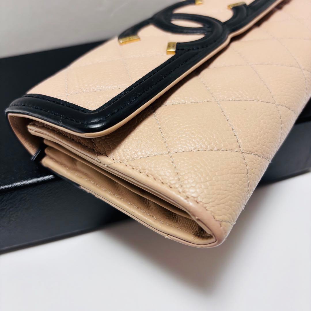 【美品】シャネルキャビアスキン　CCフィリグリー　長財布　カード・シールあり