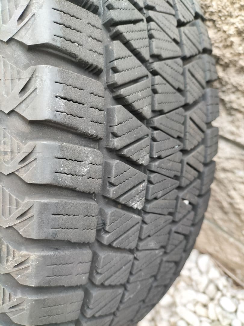 【送料無料】★225/55R18★スタッドレス★アルミホイール付★