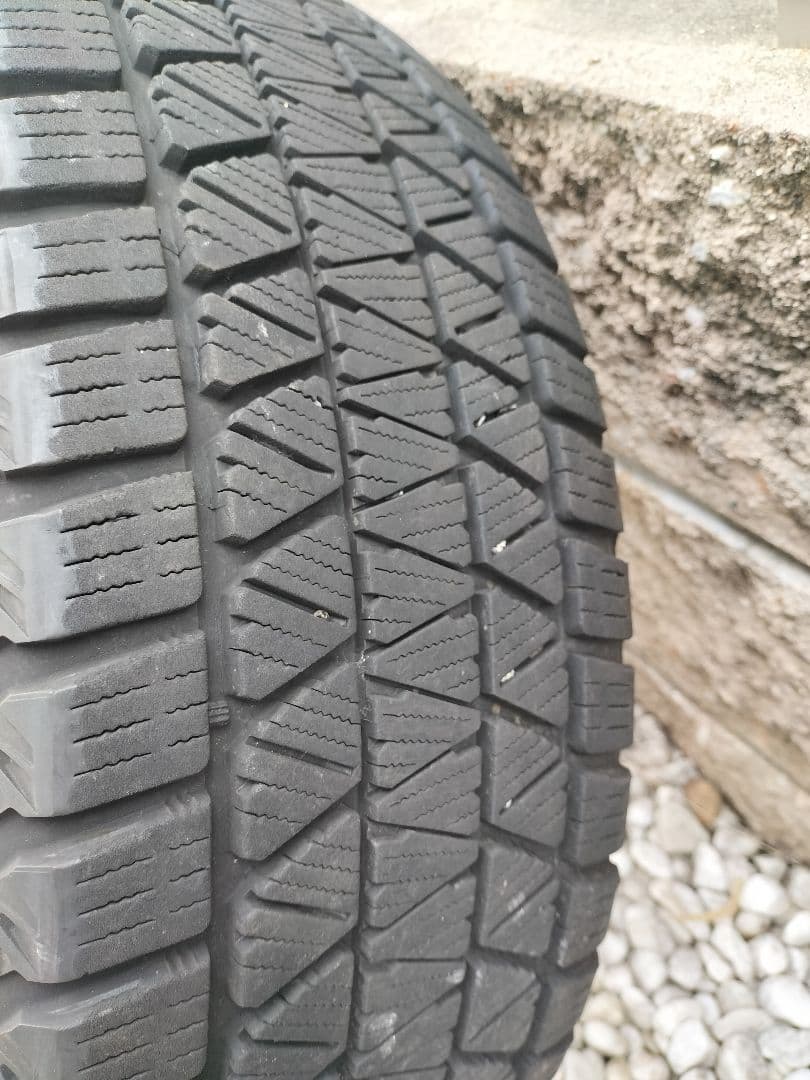 【送料無料】★225/55R18★スタッドレス★アルミホイール付★