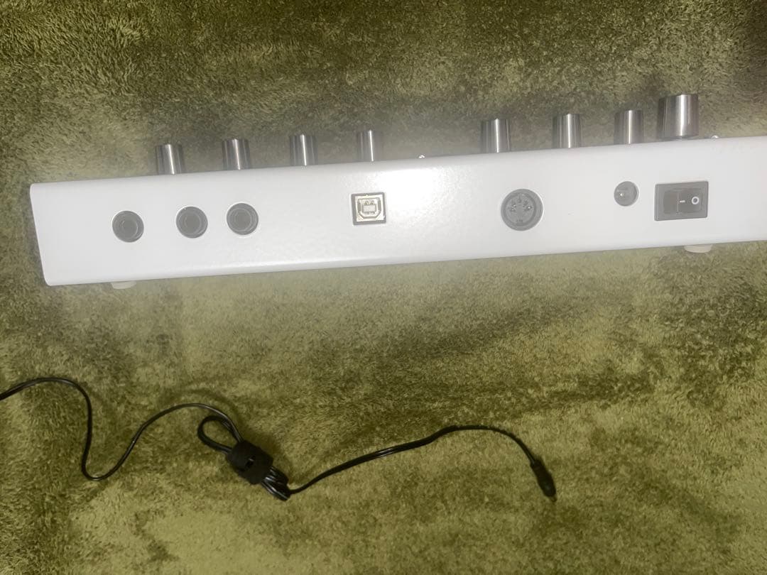 Waldorf blofeld シンセサイザー