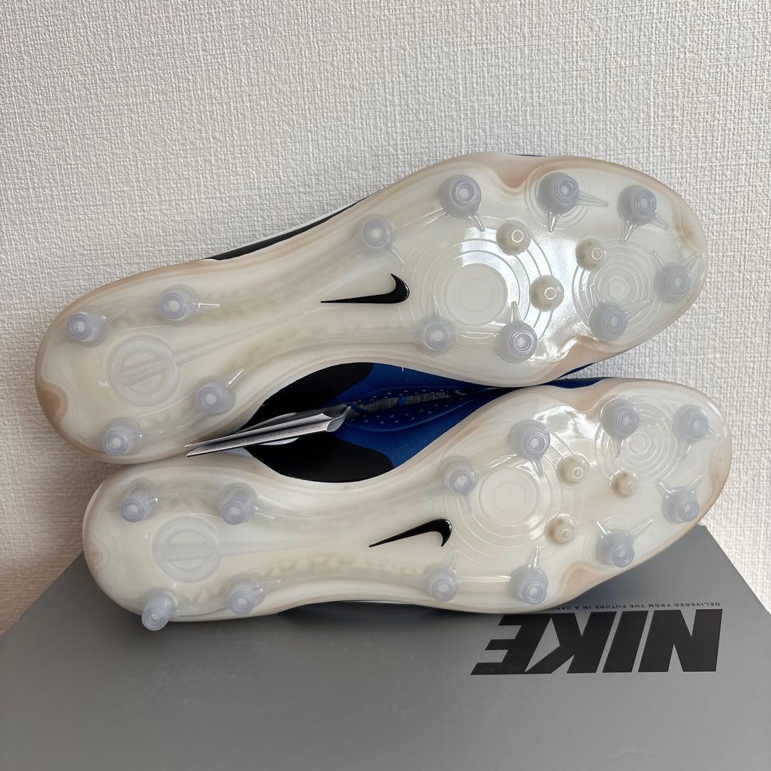 28　ナイキ　サッカー　スパイク　DV4330　ティエンポ レジェンド 10