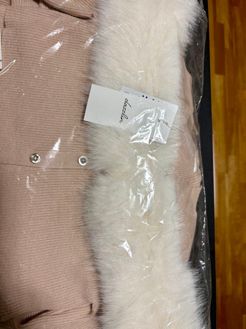 dazzlin オフショルファードッキングニットワンピース 新品未使用タグ付き