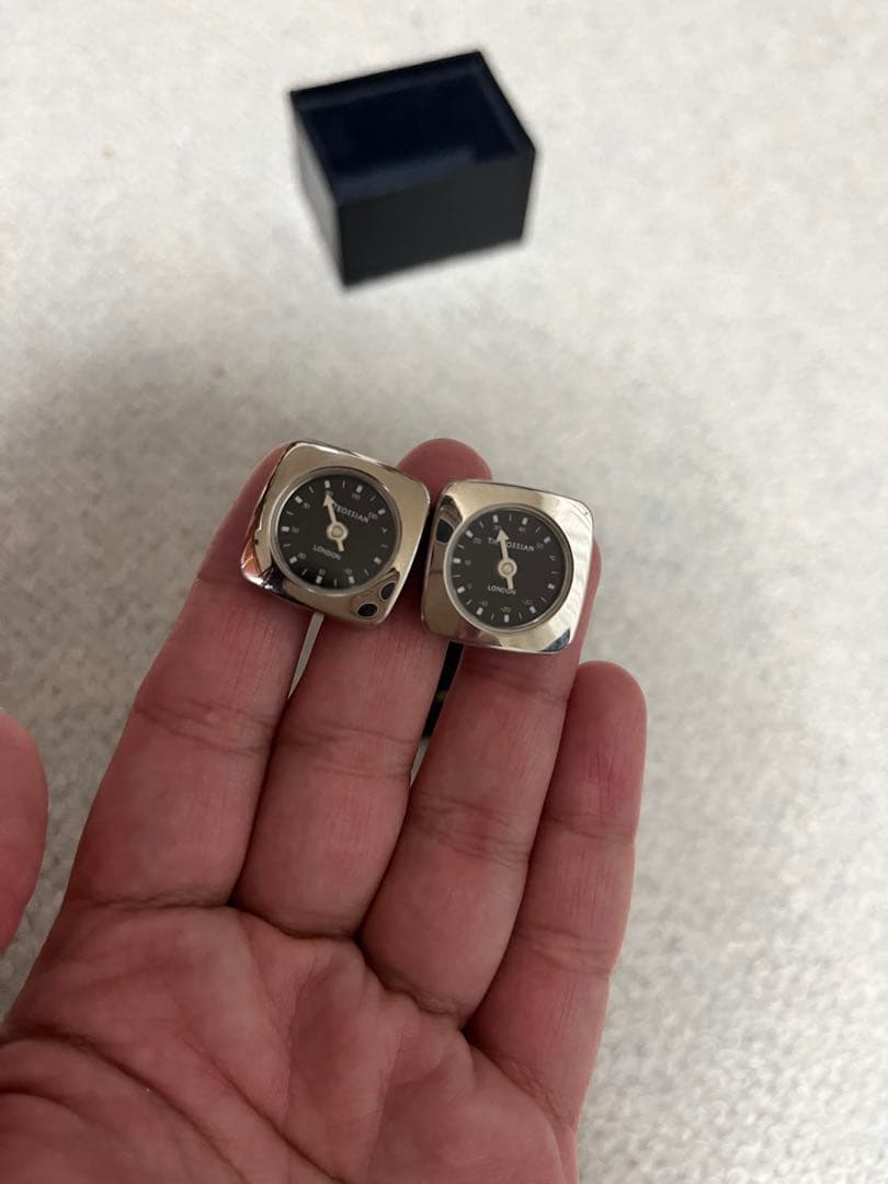 TATEOSSIANの温度計のカフリンクス