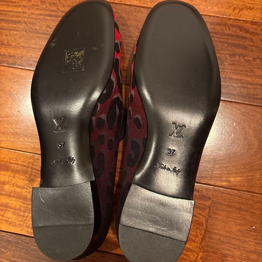 ルイ・ヴィトン レオパード柄 フラットシューズ