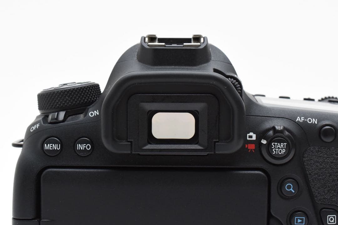 デジタル一眼レフカメラCanon EOS 6D Mark II望遠レンズセット