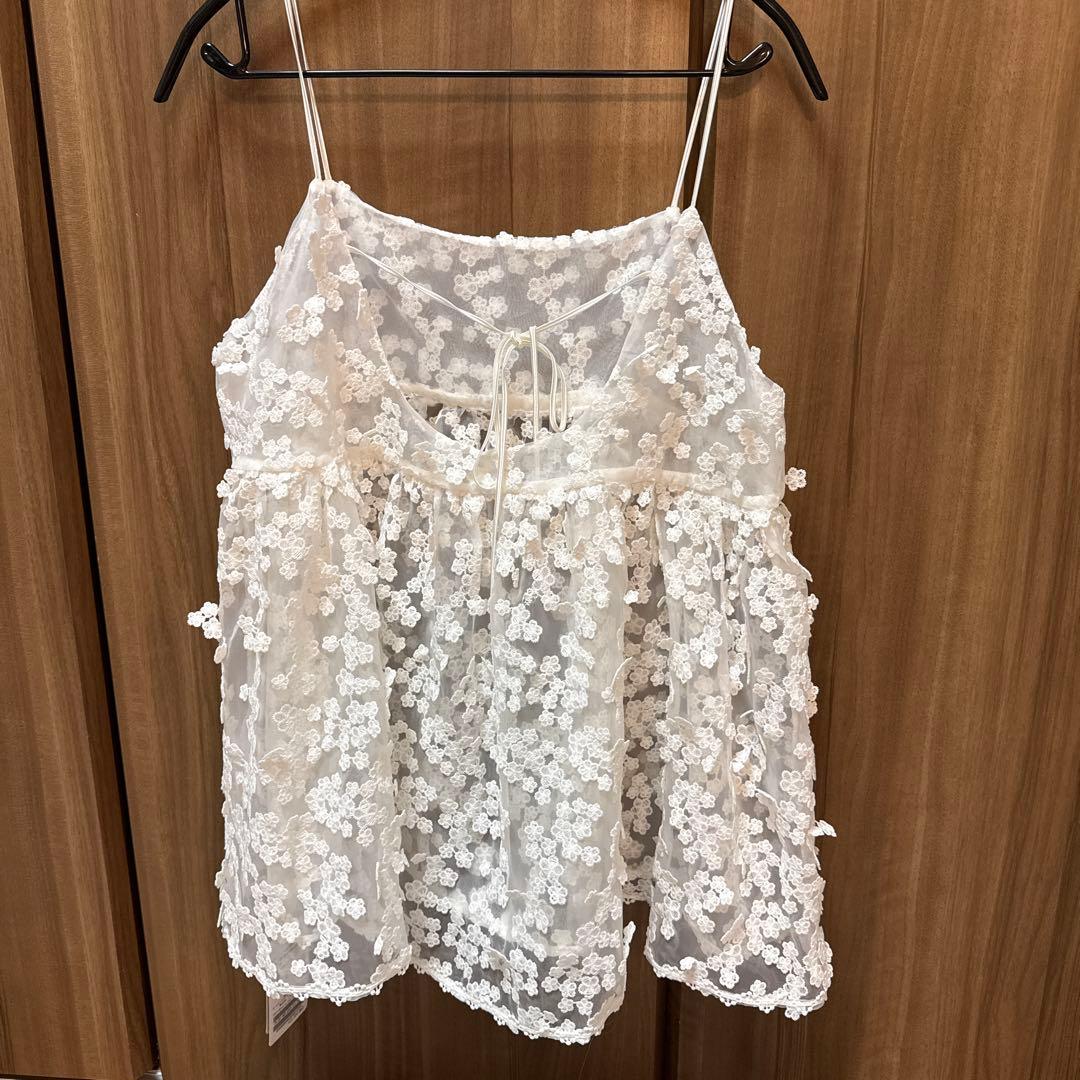 【新品未使用、タグ付き、25ss】IENAフラワーエンブロイダリー キャミソール