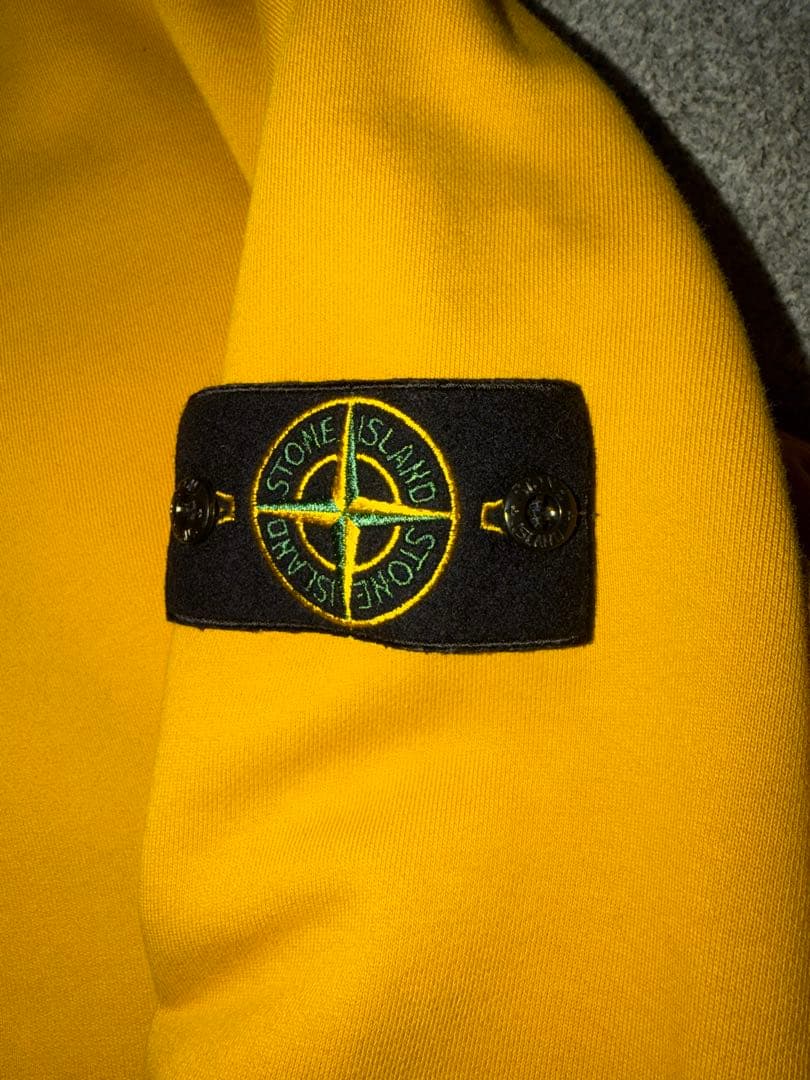 キ*ン様 STONE ストーンアイランド　トレーナー