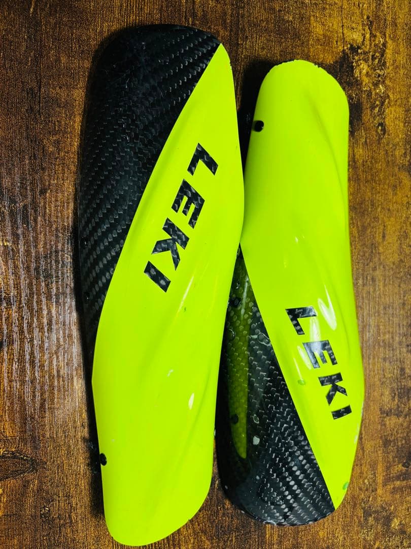 LEKIカーボンアームガード FORE ARM PROTECTOR 2.0