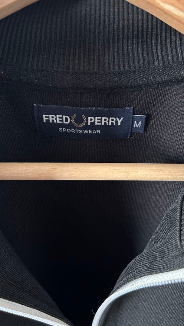 FRED PERRY トラックジャケット