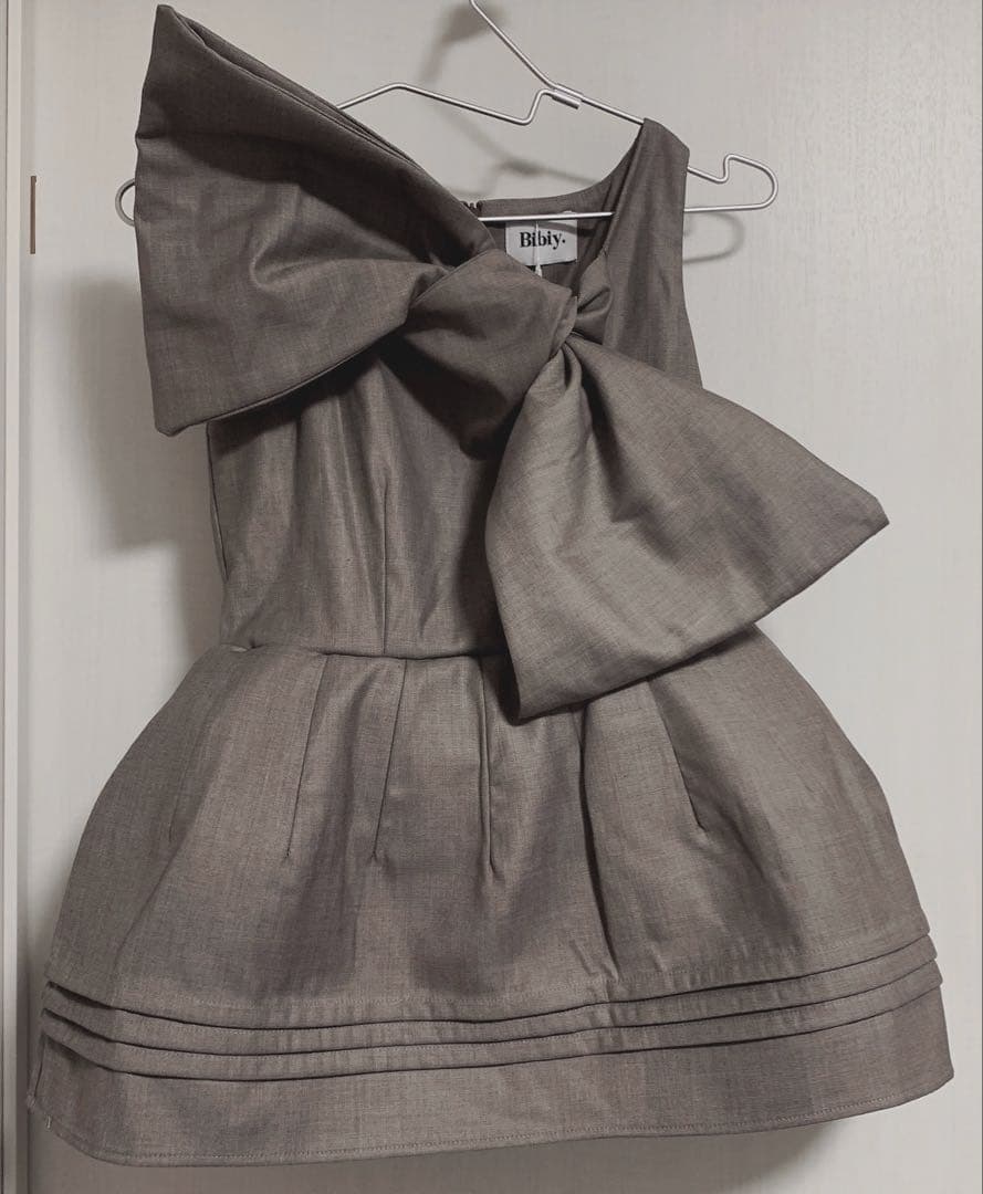 【新品】Bibiy リボンビスチェ　ブラウン