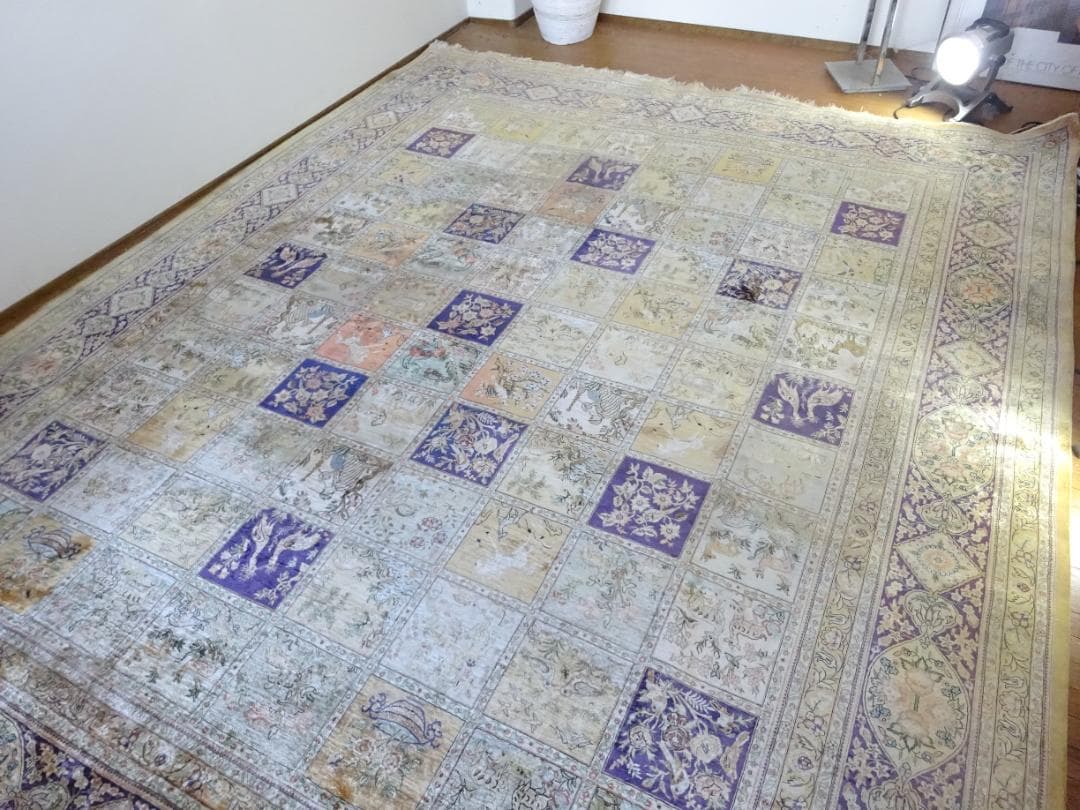 ペルシャ絨毯　シルク　307×246センチ　大判　インテリアラグ　カーペット