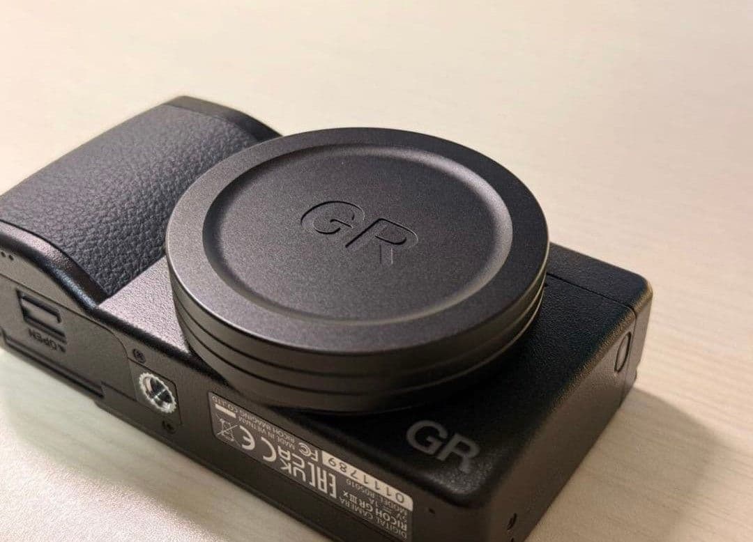 【シャッター数少美品】RICOH GR IIIx