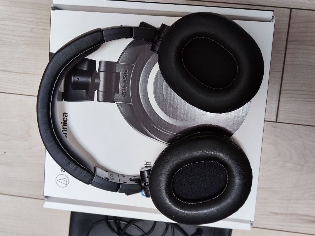 ほぼ　新品　atx Audio-technica ATH-M50xBT2