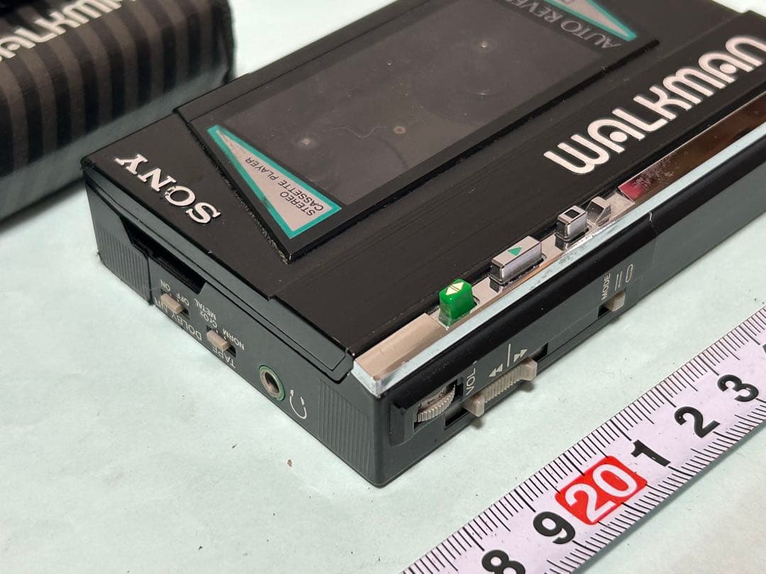ソニーウォークマン「SONY WALKMAN WM-40」