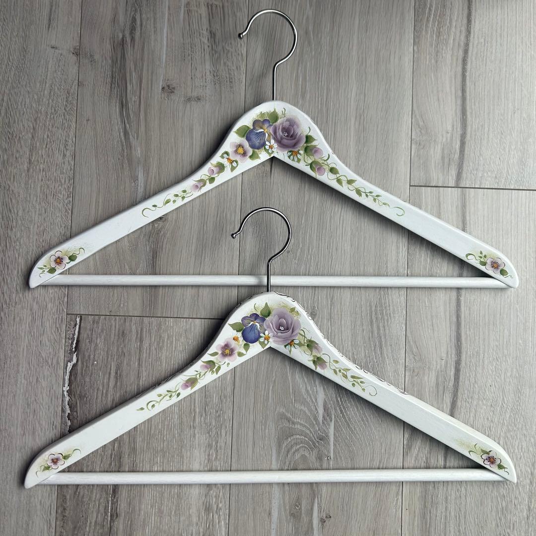 トールペイント作品　ホワイトハンガー8本