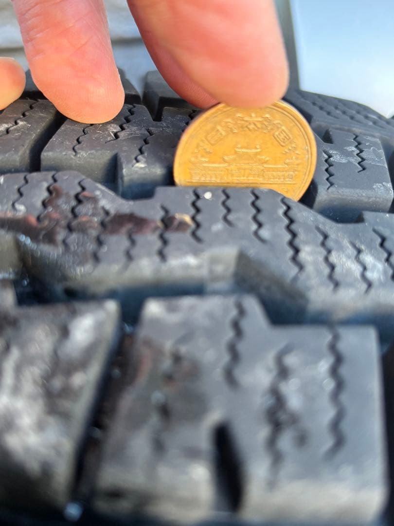 K*I様 ハイエース　スタッドレスホイールセット　4本