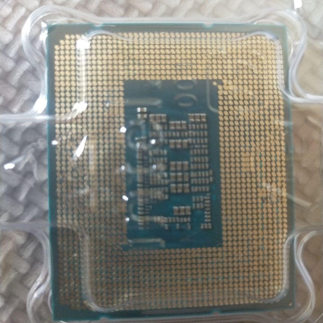 新品Intel Core i3-12100F CPU