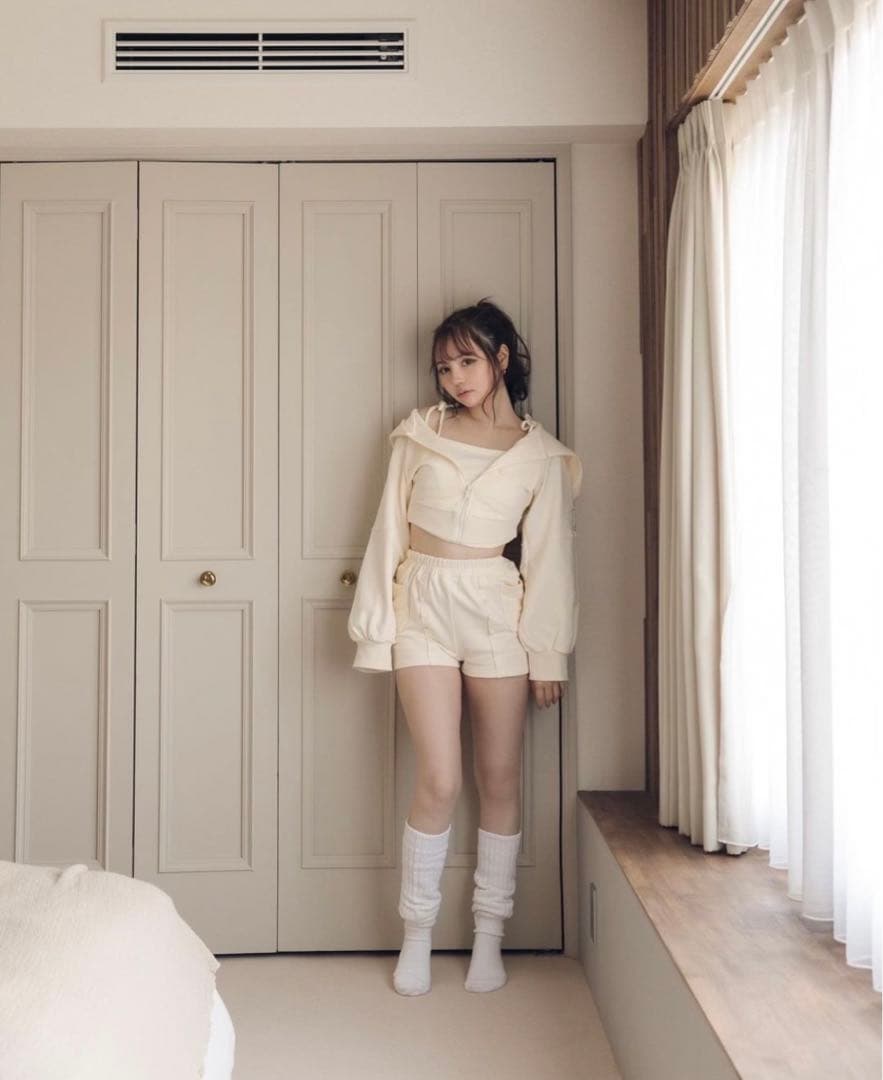 andmary ニコラフーディートップス　ニコラセットアップ　3点セット