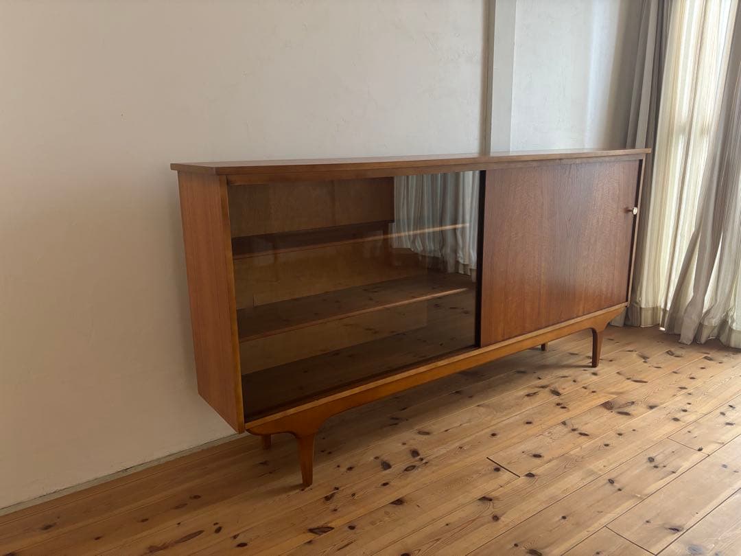 北欧ヴィンテージ　チーク　ガラスサイドボード