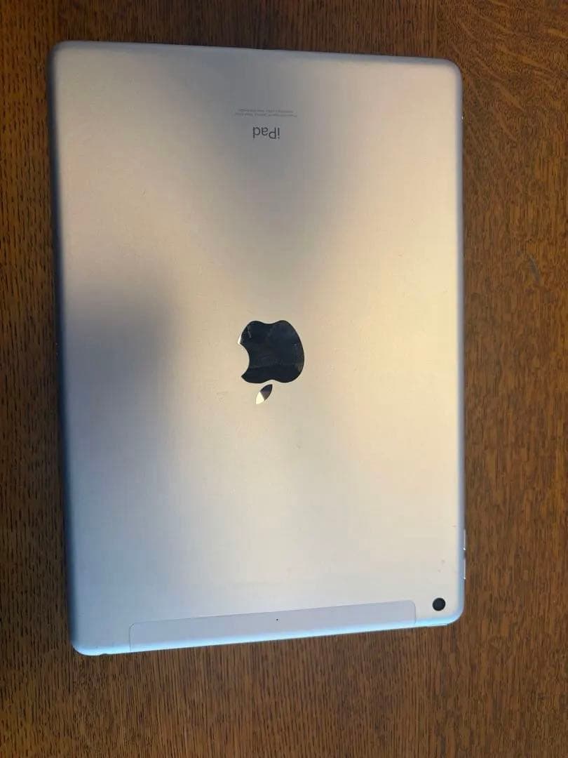 iPad 第9世代 + Apple Pencil + 純正キーボード +ケース