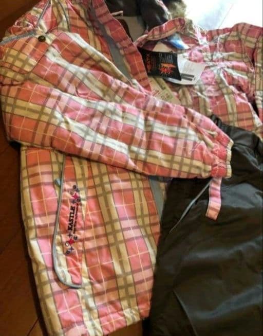 新品　スキーウェア上下 レディース 13号 チェック柄　ピンク　スノボー 雪遊び