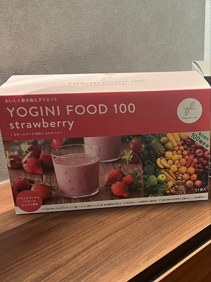 ダイエットドリンク YOGINI FOOD 100 strawberry