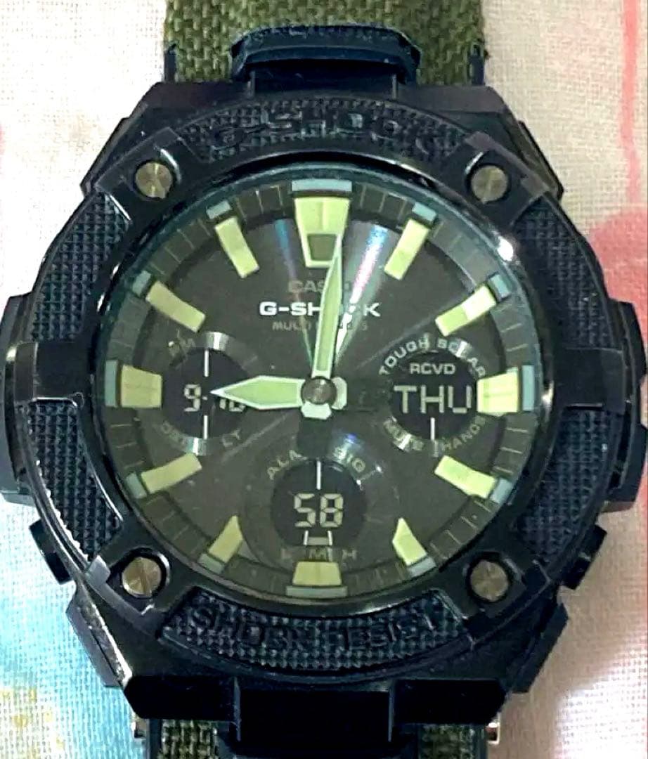 CASIO G-SHOCK GST-W130BC-1A3JF ブラック/グリーン