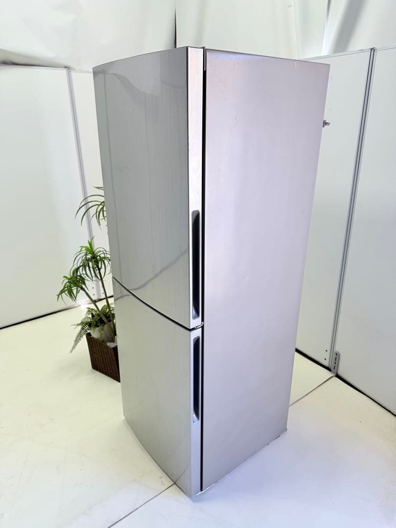 シルバー 2ドア冷蔵庫　Haier +冷凍冷咸庫+JR-NF305AR