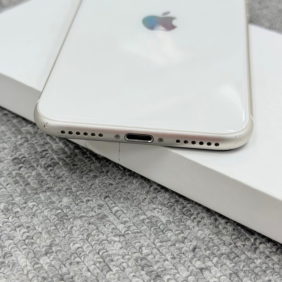 iPhone SE 第3世代 256GB スターライト SIMフリー