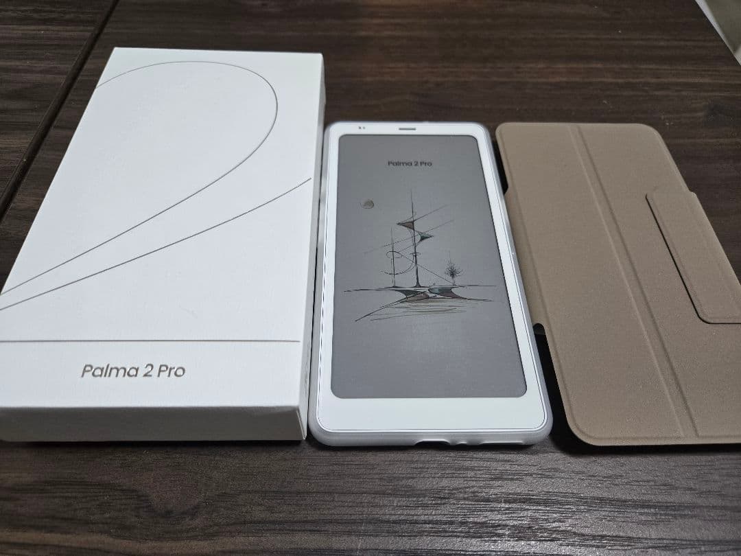 BOOX Palma 2 Pro 本体とカバー付き